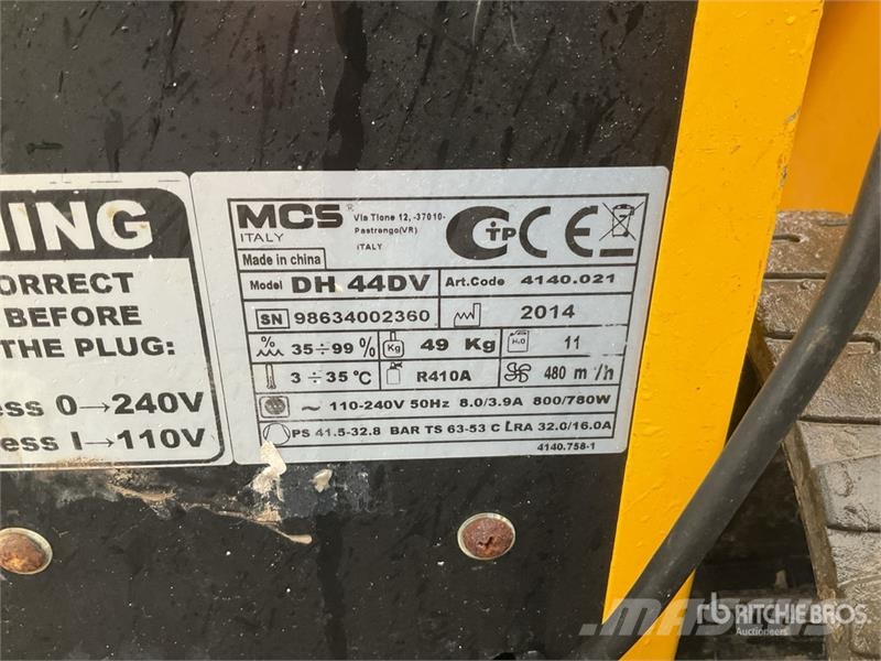 Quantity of (4) MCS DH62DV Dehumidifier مكونات أخرى