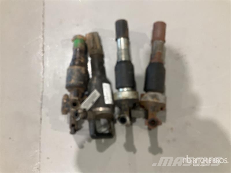  Quantity of (4) Pneumatic Breaker Other components