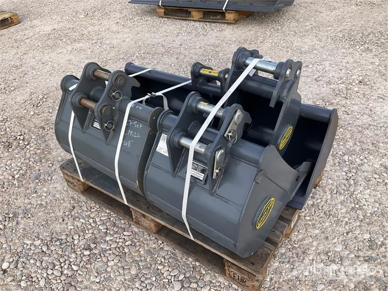 Quantity of (4) Strickland Excavator Bucket - Fits Kašike / Korpe