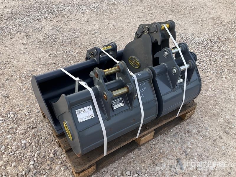  Quantity of (4) Strickland Excavator Bucket - Fits دلاء