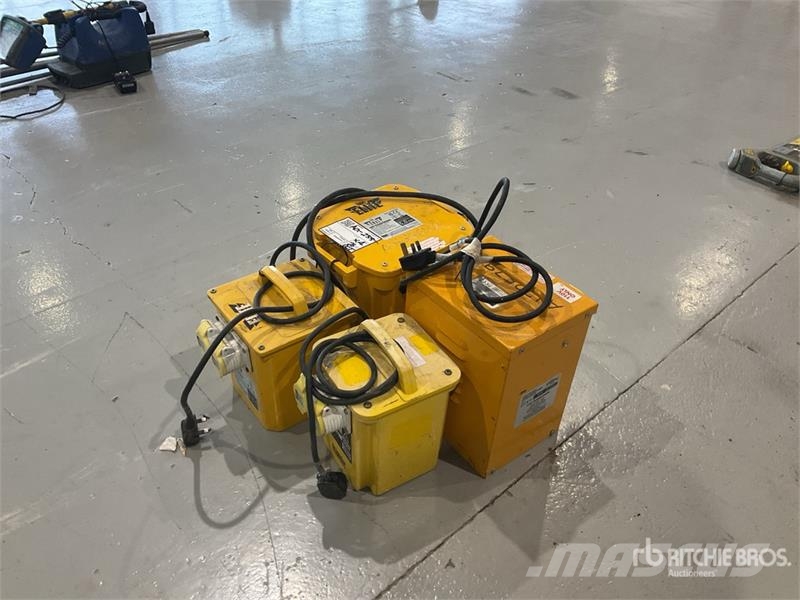  Quantity of (4) Transformer معدات البناء - غير ذلك