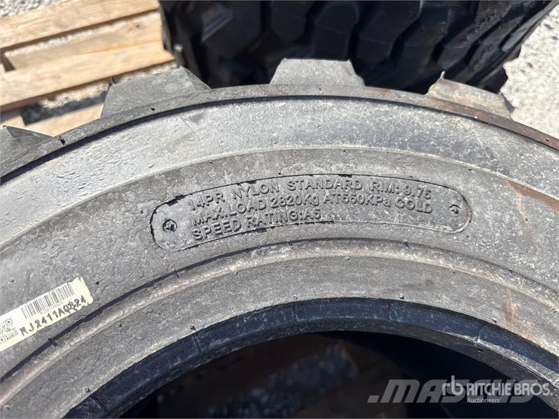 Quantity of (4) UNITEAM 12-16.5 SKS-1 TL Tires (U Ελαστικά και ζάντες
