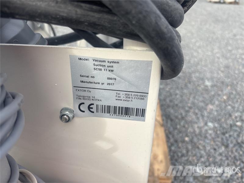 Quantity of (4) Ventur SUCTION UNIT Vacuum Cleaner Vacuum cleaners