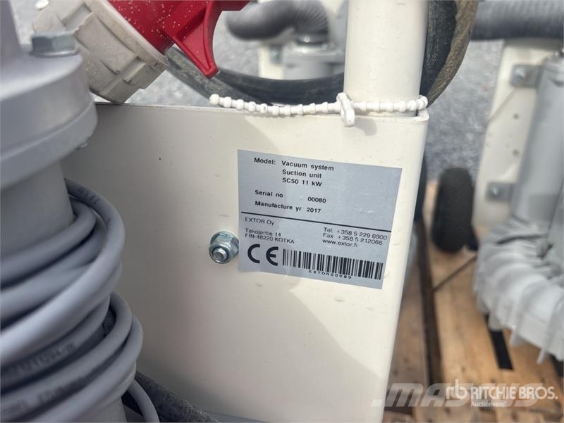 Quantity of (4) Ventur SUCTION UNIT Vacuum Cleaner Vacuum cleaners