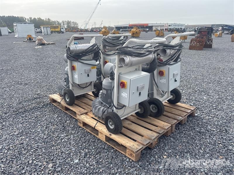 Quantity of (4) Ventur SUCTION UNIT Vacuum Cleaner Vacuum cleaners