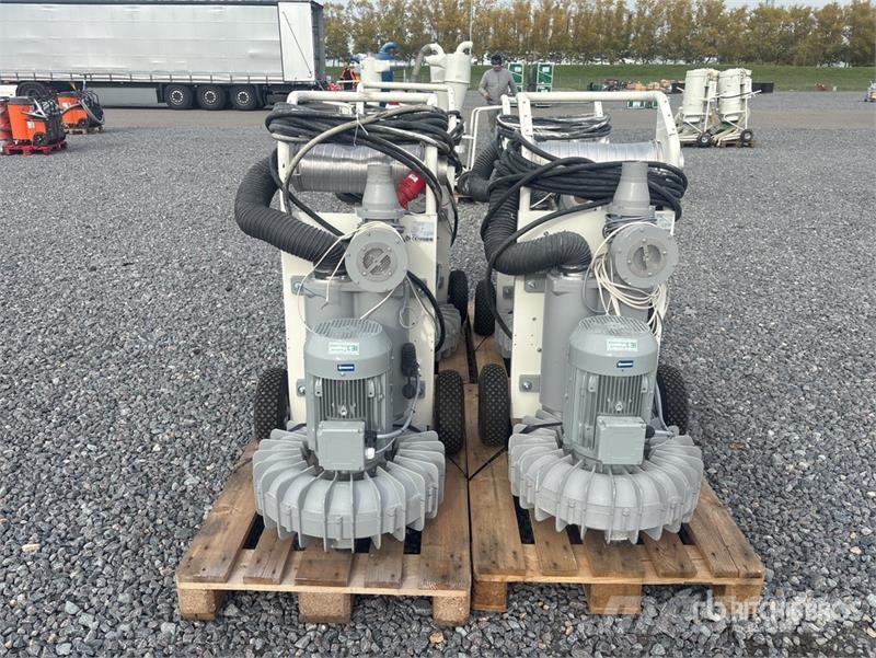Quantity of (4) Ventur SUCTION UNIT Vacuum Cleaner Vacuum cleaners
