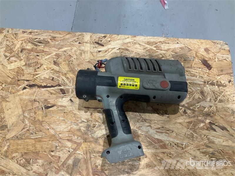 Quantity of (4) Vonarx Crimper Andere Zubehörteile
