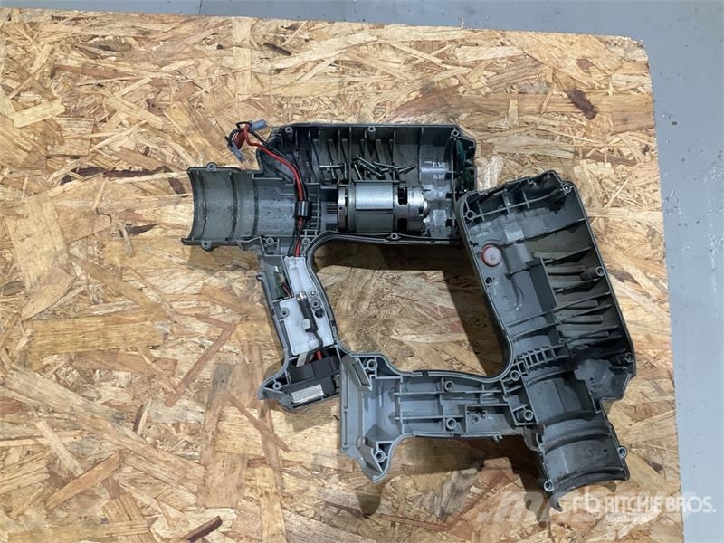 Quantity of (4) Vonarx Crimper Andere Zubehörteile