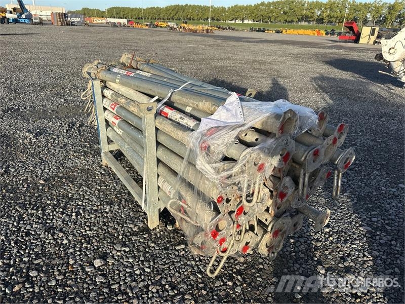  Quantity of (46) Instant A400 Steel Prop Scaffoldi Gradbeni odri
