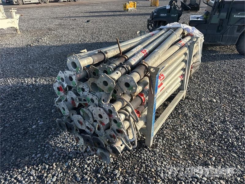  Quantity of (46) Instant A400 Steel Prop Scaffoldi Gradbeni odri