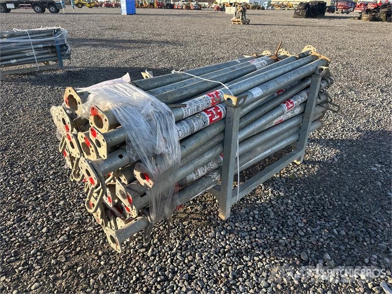  Quantity of (46) Instant A400 Steel Prop Scaffoldi Gradbeni odri