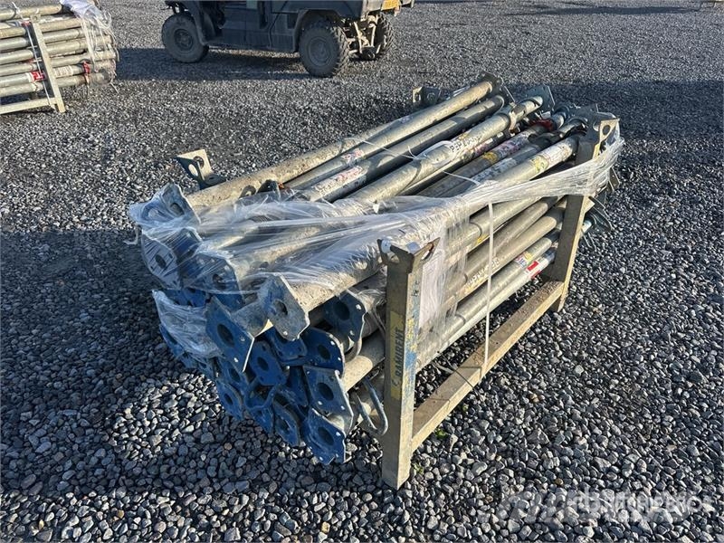  Quantity of (47) Instant A300 Steel Prop Scaffoldi Gradbeni odri