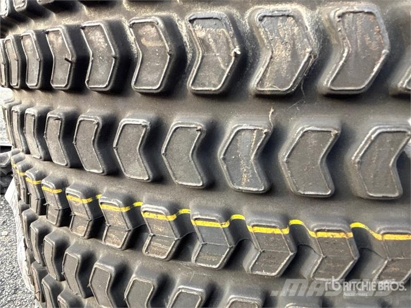 Quantity of (5) Bridgestone 23x10.50-12 Tires Gume, točkovi i felne
