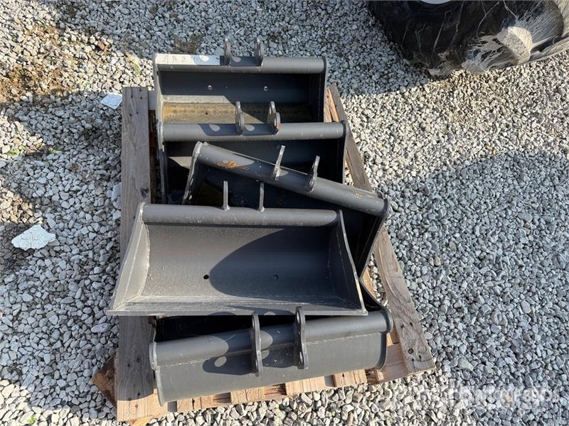 Quantity of (5) Excavator Bucket (Unused) Kovalar