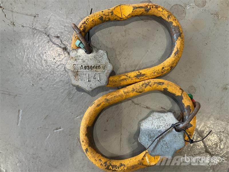 Quantity of (5) Industrial Lifting Equipment Muut koneet