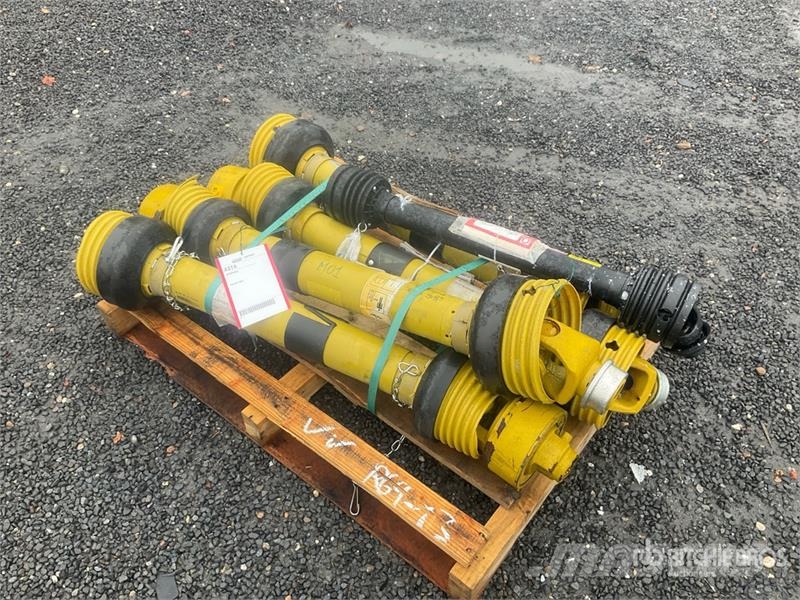 Quantity of (5) PTO Shafts (Unused) Andere Zubehörteile