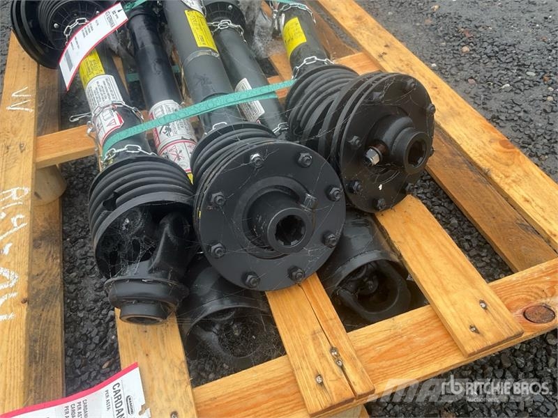 Quantity of (5) PTO Shafts (Unused) Andere Zubehörteile