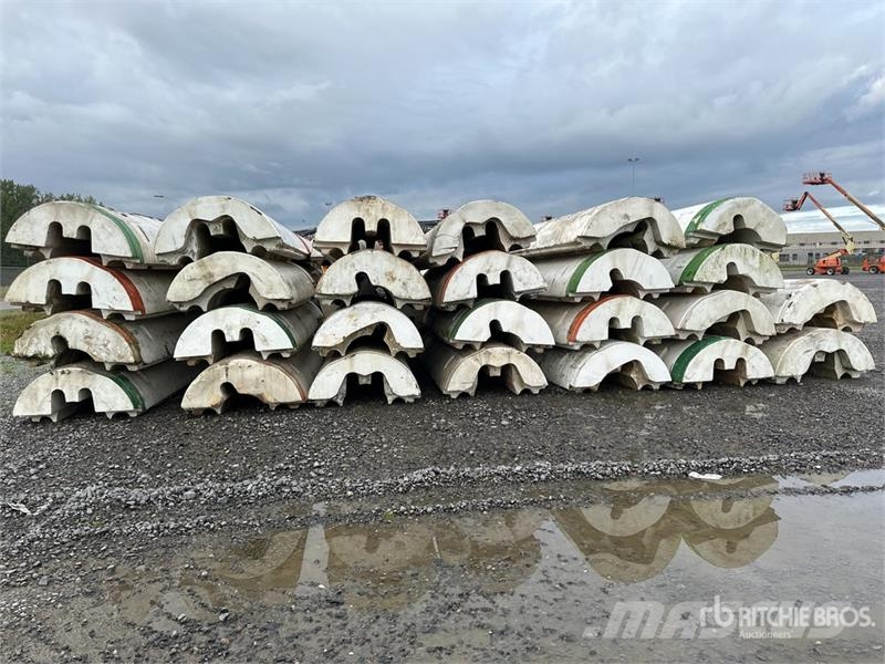  Quantity of (50) Heavy Duty Offshore GRP Marine Fl その他部品