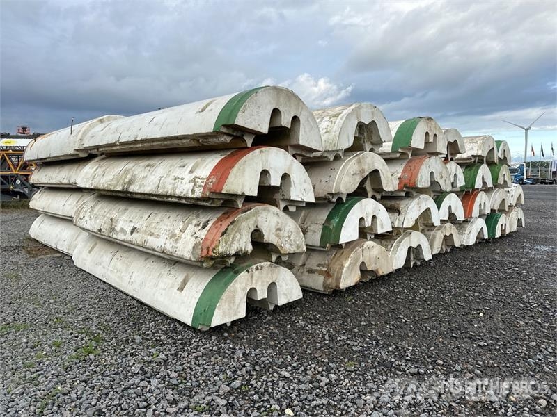  Quantity of (50) Heavy Duty Offshore GRP Marine Fl その他部品