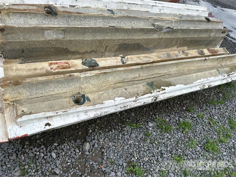  Quantity of (50) Heavy Duty Offshore GRP Marine Fl その他部品