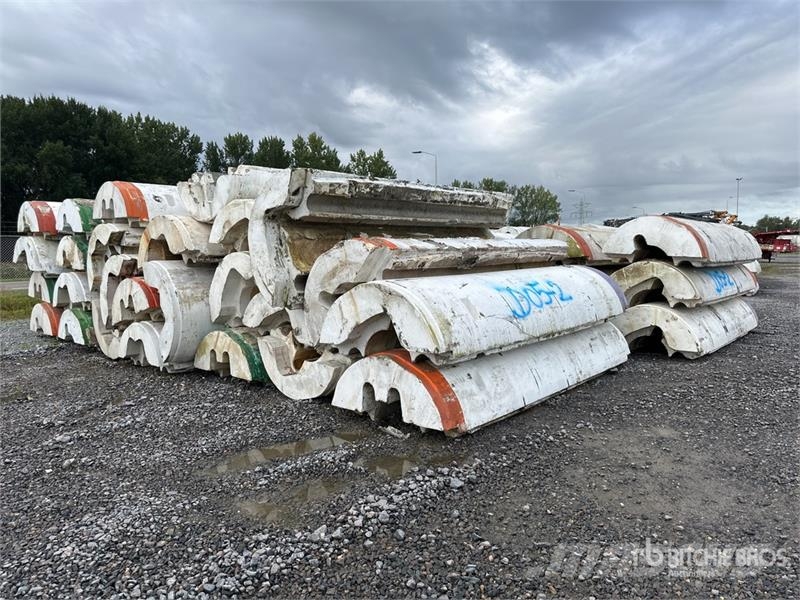  Quantity of (50) Heavy Duty Offshore GRP Marine Fl その他部品