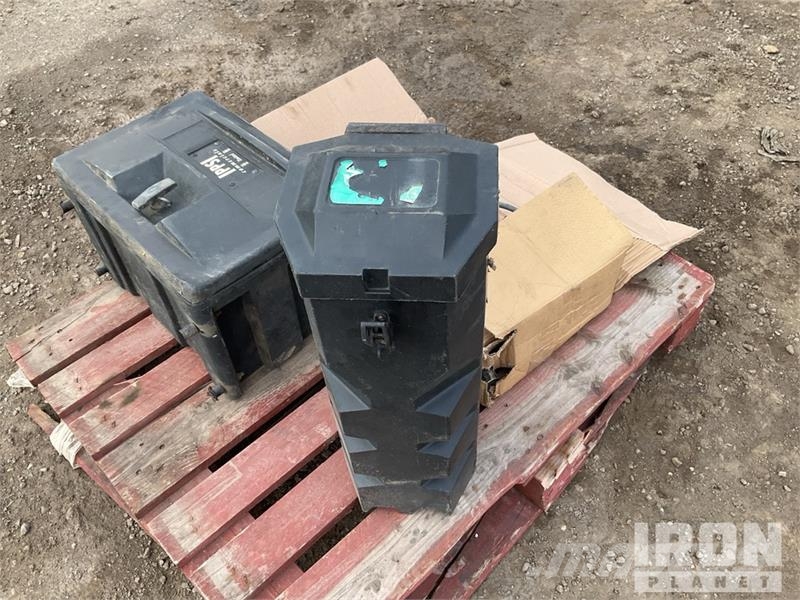 Quantity of (6) Air Tools Other components