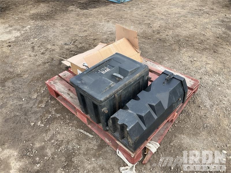 Quantity of (6) Air Tools Other components