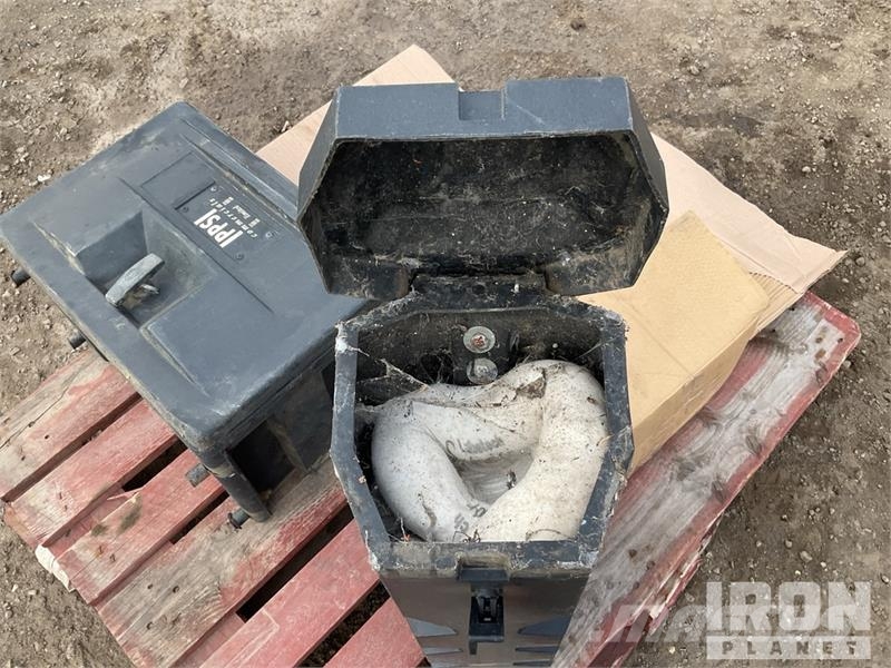 Quantity of (6) Air Tools Other components