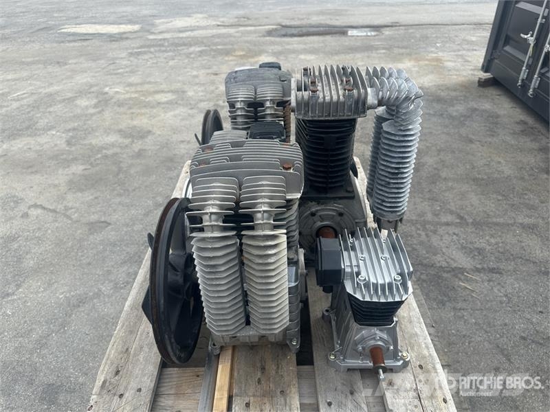 Quantity of (6) Pump Units Air Compressor Компресори