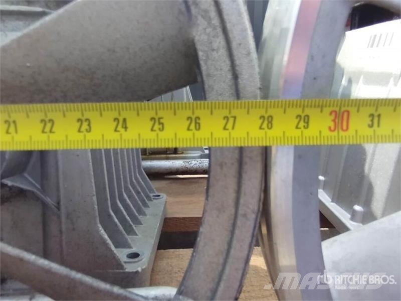 Quantity of (6) Pump Units Air Compressor Компресори
