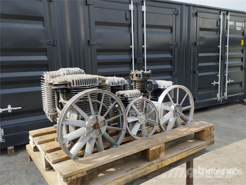 Quantity of (6) Pump Units Air Compressor Компресори