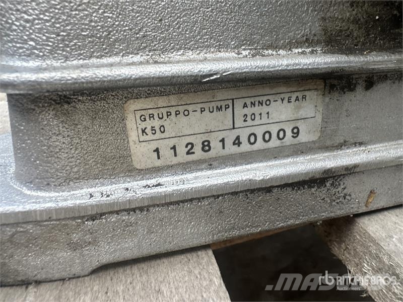 Quantity of (6) Pump Units Air Compressor Компресори