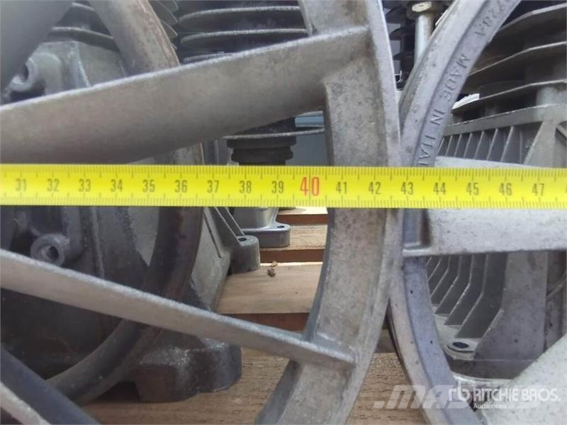 Quantity of (6) Pump Units Air Compressor Компресори
