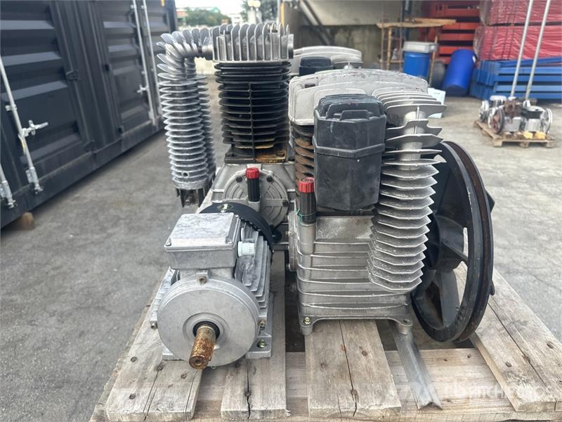 Quantity of (6) Pump Units Air Compressor Компресори