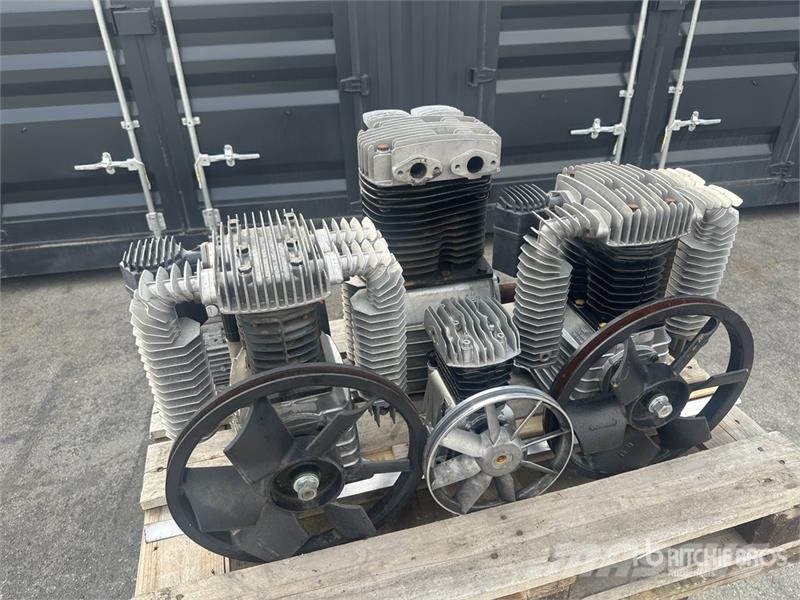Quantity of (6) Pump Units Air Compressor Компресори