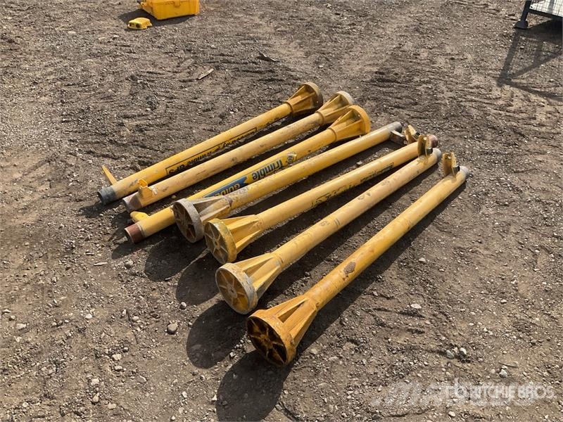 Quantity of (7) Electric GPS Poles for Trimble Pod Műszerek, mérő és automatizáló berendezések