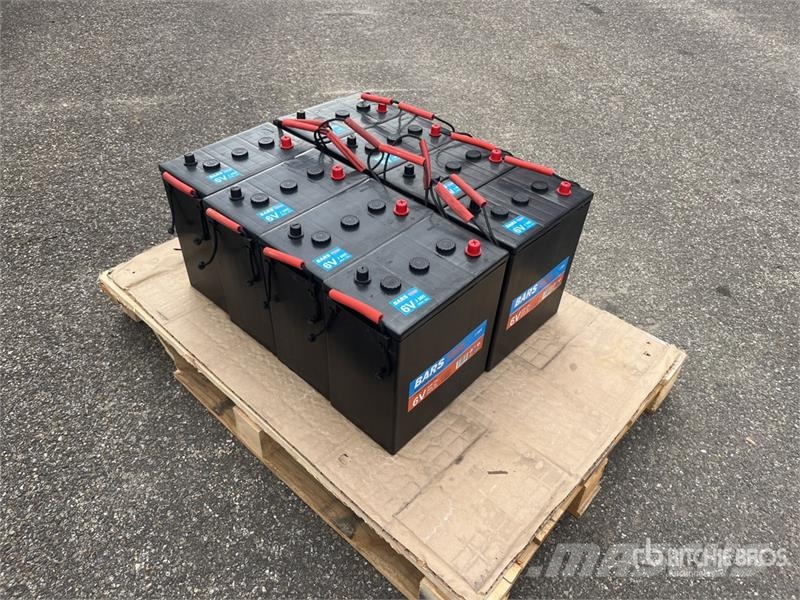 Quantity of (8) Bars J305 6V-360Ah Battery (Unused Andere Zubehörteile