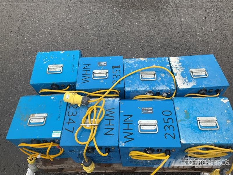  Quantity of (8) Space Heater معدات التسخين والإذابة