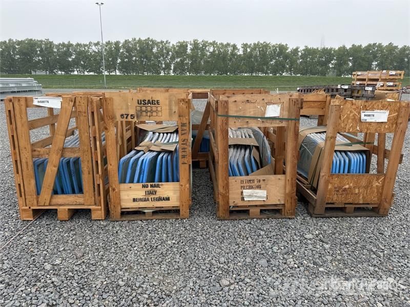  Quantity of CNH Spare Parts (Unused) مكونات أخرى