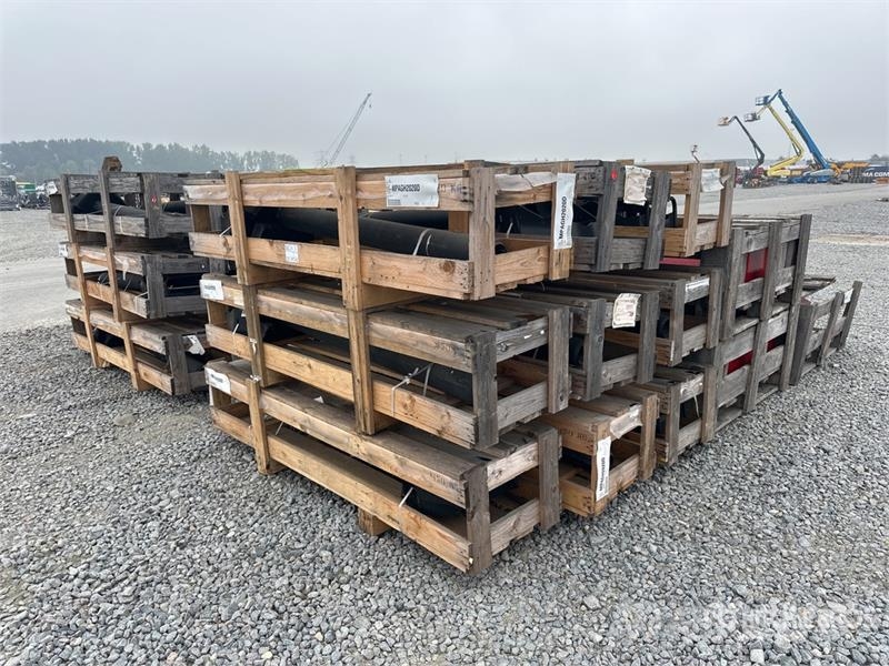  Quantity of CNH Spare Parts (Unused) مكونات أخرى