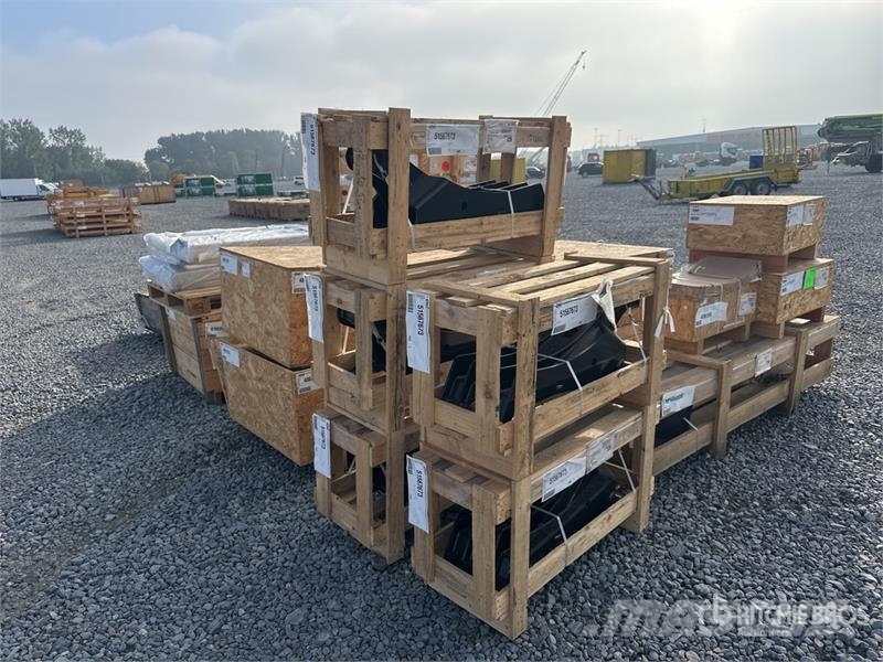  Quantity of CNH Spare Parts (Unused) مكونات أخرى