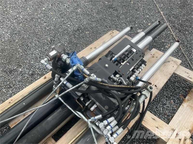  Quantity of Combine Lifting Cylinders with Hydraul مكونات أخرى