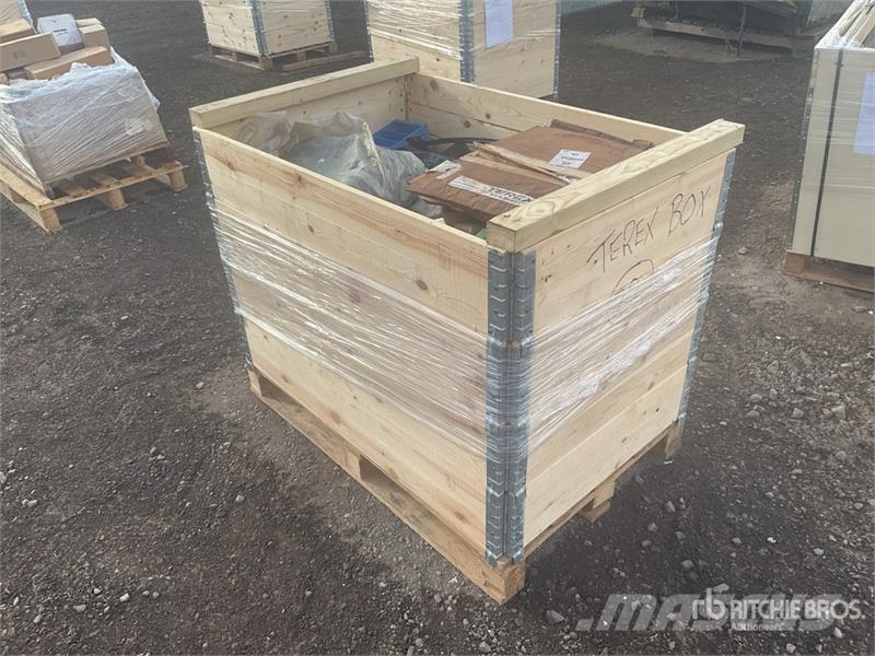 Quantity of Pallet of Misc Parts Other components