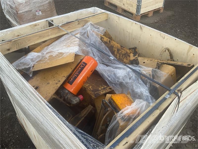 Quantity of Pallet of Misc Parts Other components