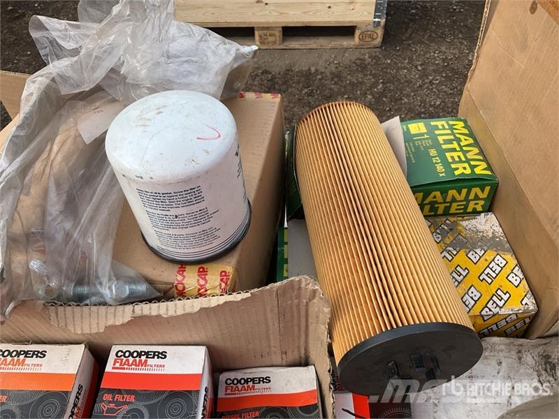 Quantity of Pallet of Misc Parts Other components