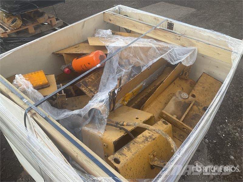 Quantity of Pallet of Misc Parts Other components