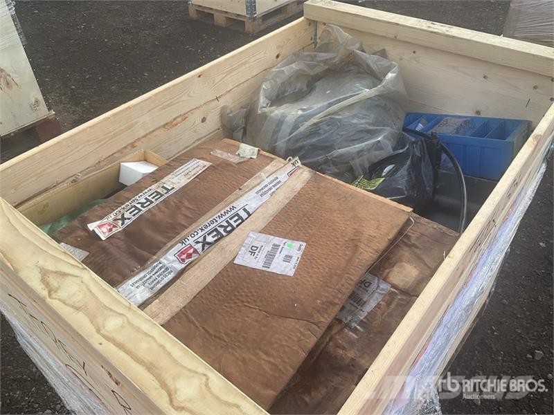 Quantity of Pallet of Misc Parts Other components