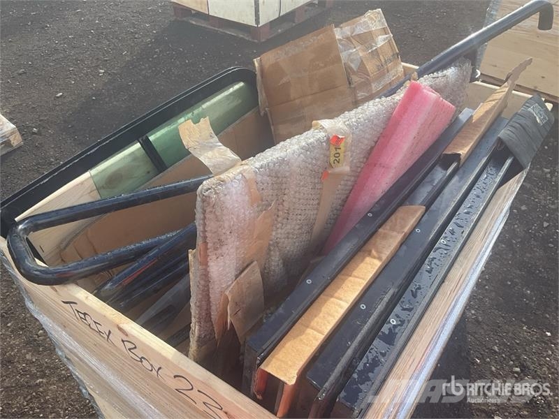 Quantity of Pallet of Misc Parts Other components