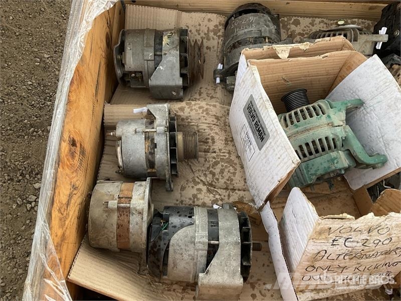 Quantity of Pallet of Misc Parts Other components
