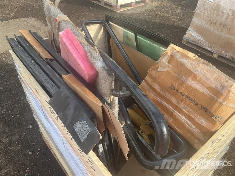 Quantity of Pallet of Misc Parts Other components